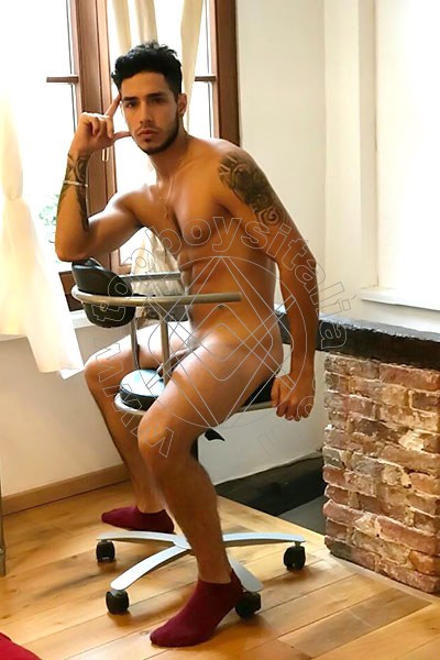 Foto hot 4 di Magic Mike boys Matera