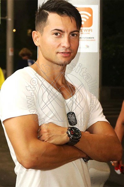 Foto 1 di Ethan boys Taranto