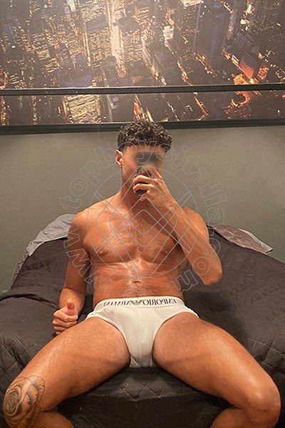 Foto hot 1 di James boys Bologna